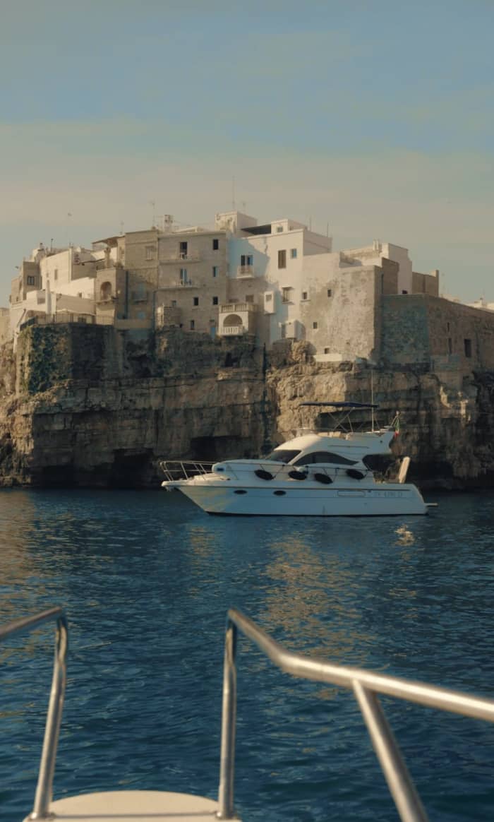 Luxury yacht charter (7 hours): authentic relaxation and Puglian style