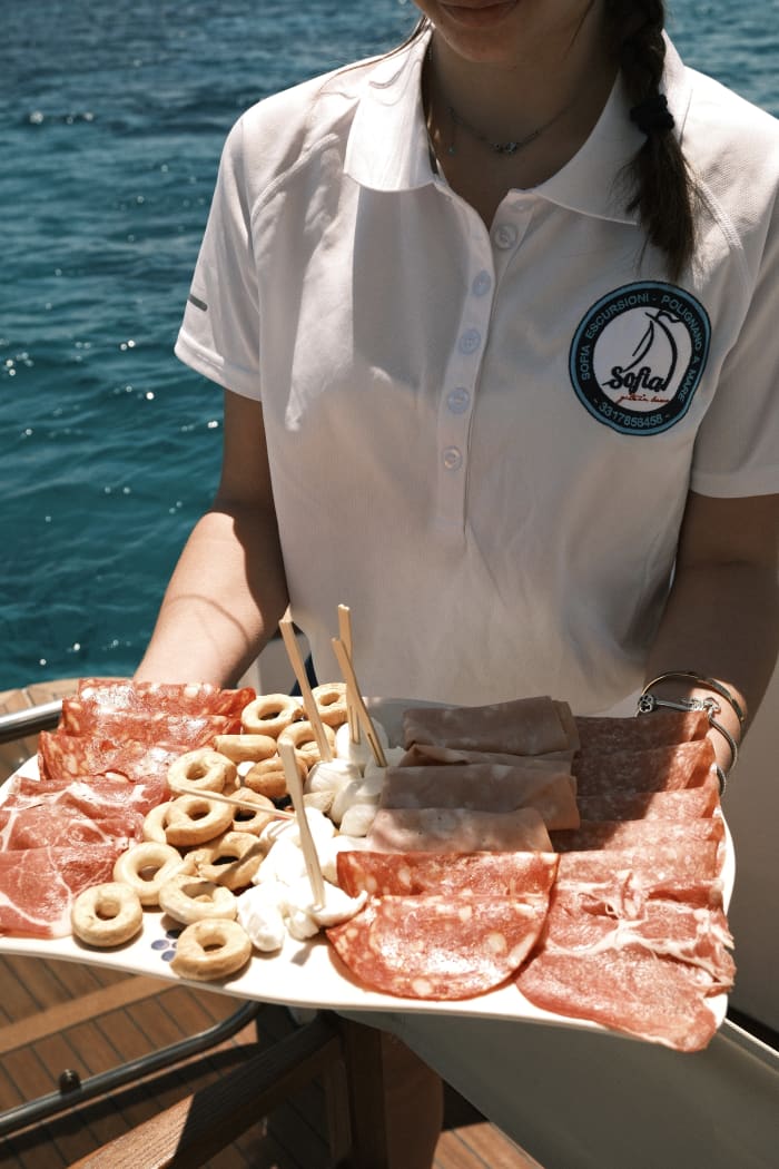 Luxury yacht charter (7 hours): authentic relaxation and Puglian style