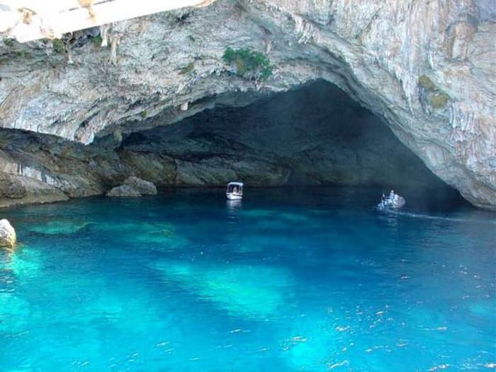 Day Cruise to Kefalonia or Ithaca