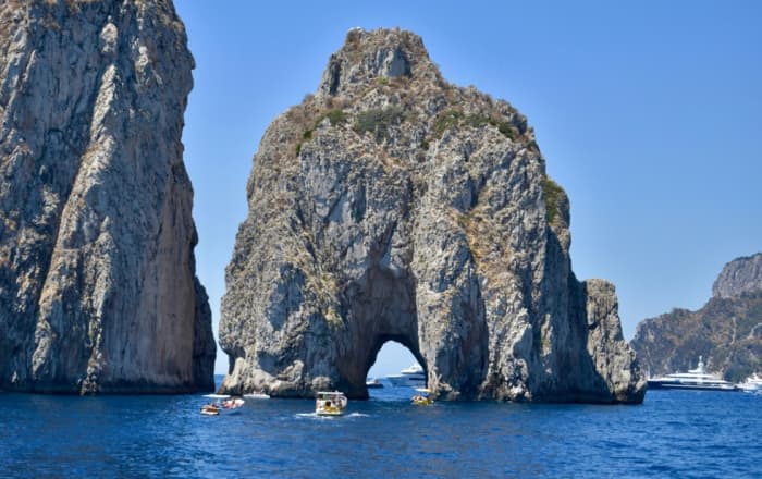 Capri: Caves, Stories and Faraglioni Boat Experience