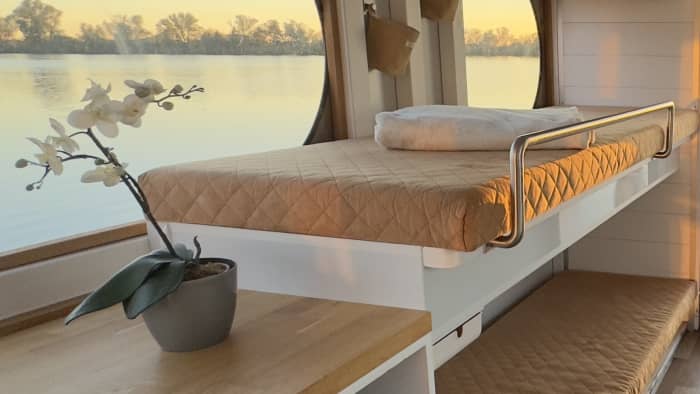 Private houseboat tour across Lake Müggelsee and New Venice