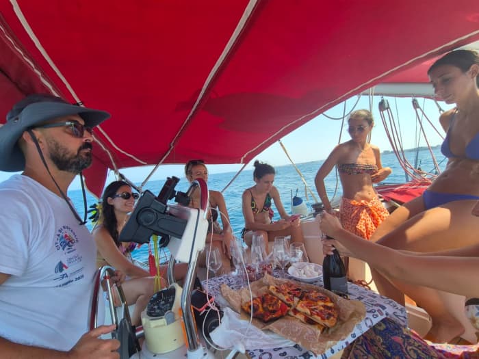 Bari from the Sea: Afternoon Tour of the Lungomare