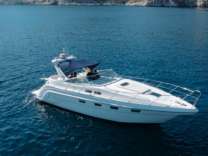 Antiparos, Panteronisi et Despotiko | Expérience d'une journée complète en yacht privé