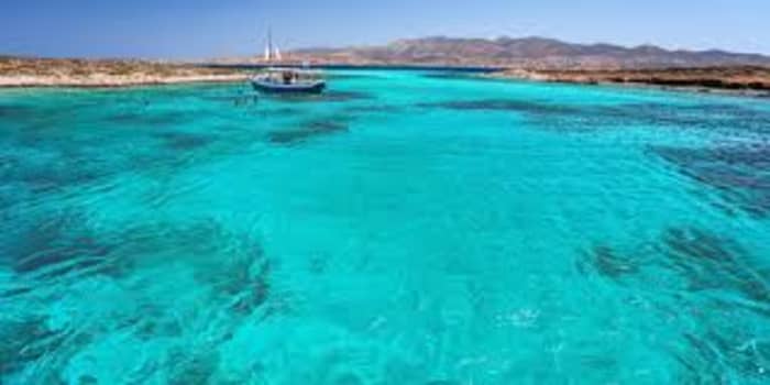 Antiparos, Panteronisi et Despotiko | Expérience d'une journée complète en yacht privé