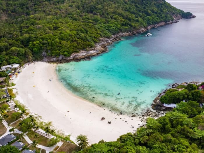 Récifs paradisiaques : Racha Yai et Racha Noi