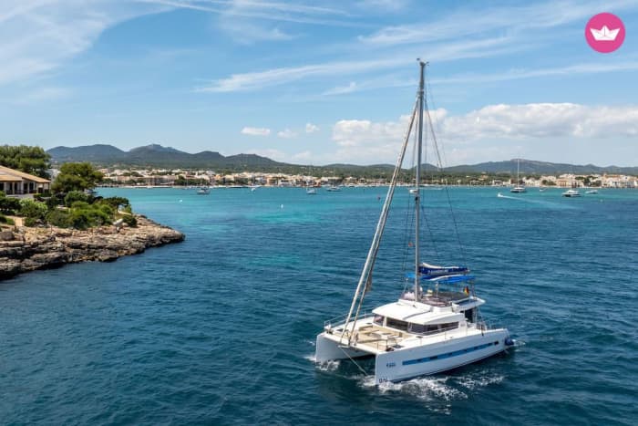 “Essences of Mallorca” – 4 Hours on a Bali 4.3 Catamaran