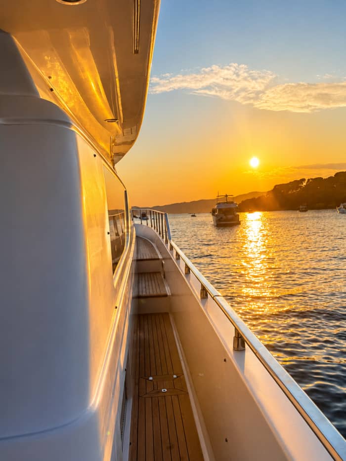 PALME Yacht 22m Half-Day