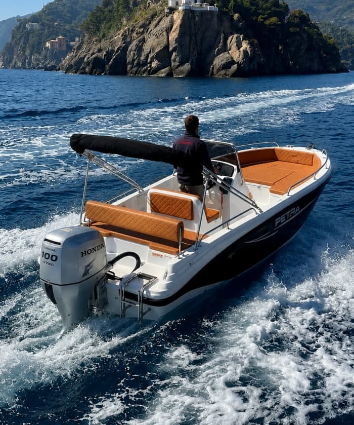 Dagtocht langs de kust van Portofino: Boottocht, ontspanning en snorkelen bij het Christusbeeld van de Afgrond.