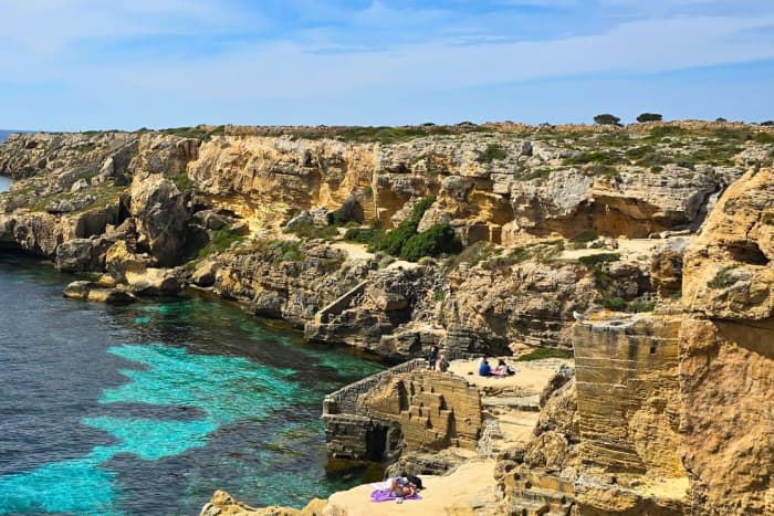 Tour Isole Egadi: Escursione a Favignana e Levanzo in Gommone con Pranzo Incluso da Trapani