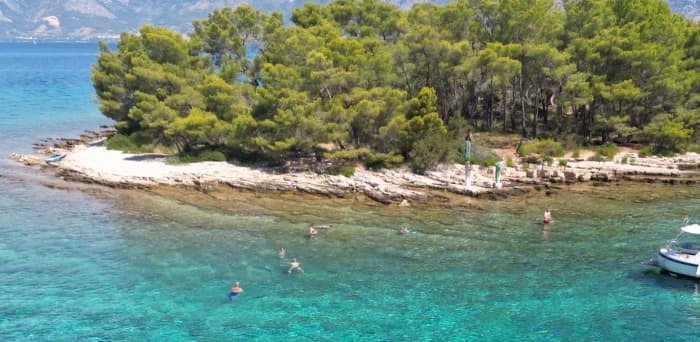 Makarska: Excursión privada matutina en lancha rápida a 3 islas con 5 paradas.