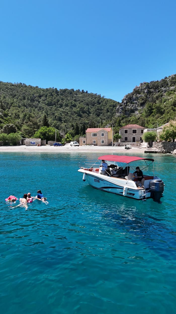 Makarska: Private Full-Day Boat Tour Hvar, Brač and Blue Lagoon