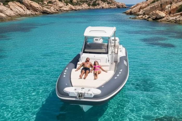 Maddalena and Caprera — Four Hours by Dinghy in the Heart of the Archipelago from Cannigione