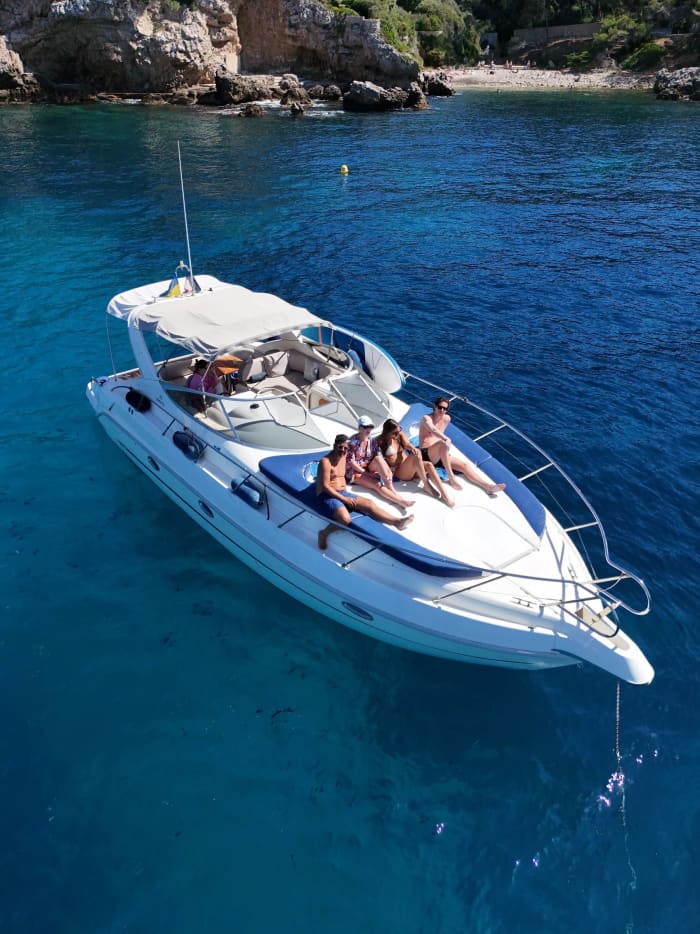 Discover Cap d’Antibes – Billionaires’ Bay Escape