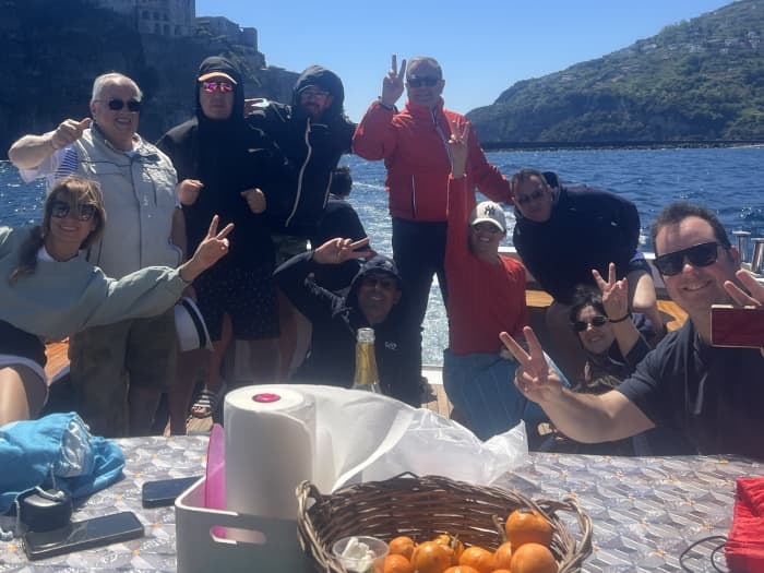 Ischia in Azzurro: a tour and stop for a swim in the wonders of the seas of Ischia and Forio.