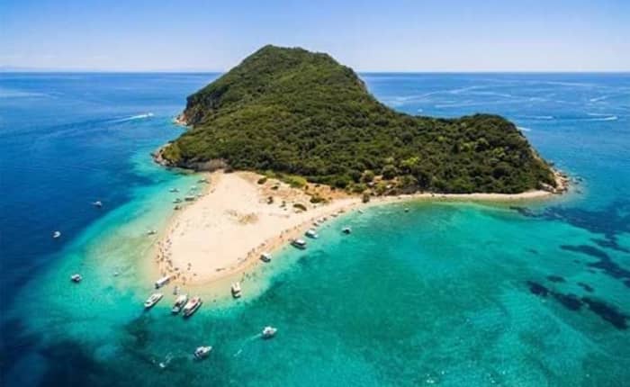 Crucero de día completo por la isla de Zante: Naufragio, Cuevas Azules, Isla Tortuga y Playas Escondidas