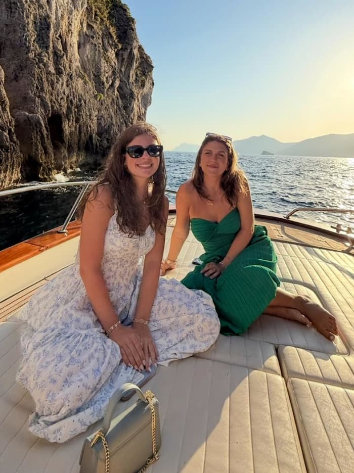 Sunset Selective - Cruise and Dinner Along the Amalfi Coast