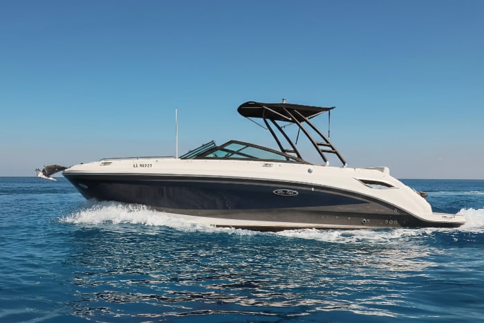 Traumhafte Sonnenuntergangsfahrt mit der Sea Ray 250 SDX
