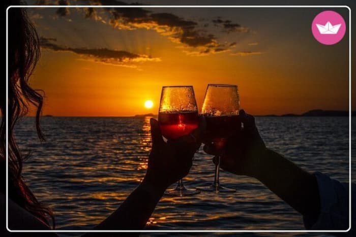 Delfine und Sonnenuntergang in Taormina
