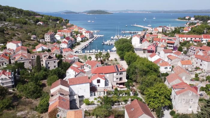 Signature Half-Day Luxury Cruise – ZAR 75 Sport