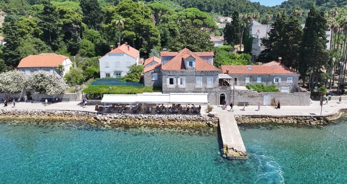 Całodniowa prywatna wycieczka jachtem z Dubrownika na Wyspy Elafickie – Koločep, Błękitna Jaskinia, plaża Sunj i Lopud