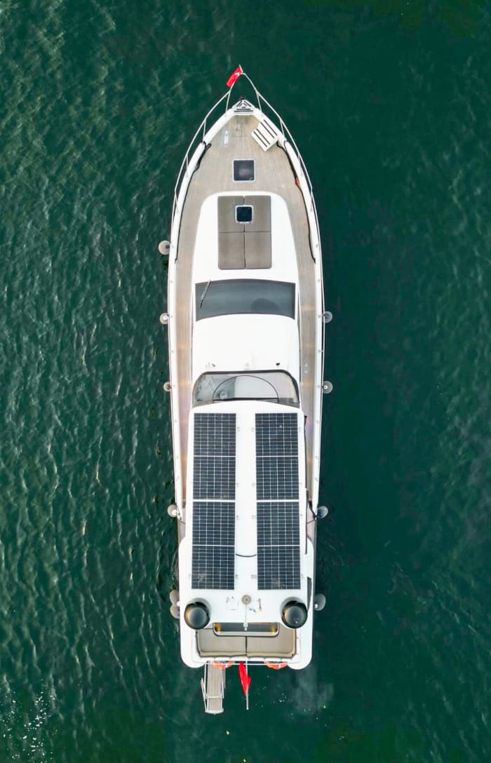 Private Luxury Yacht Cruise – Bosphorus Experience