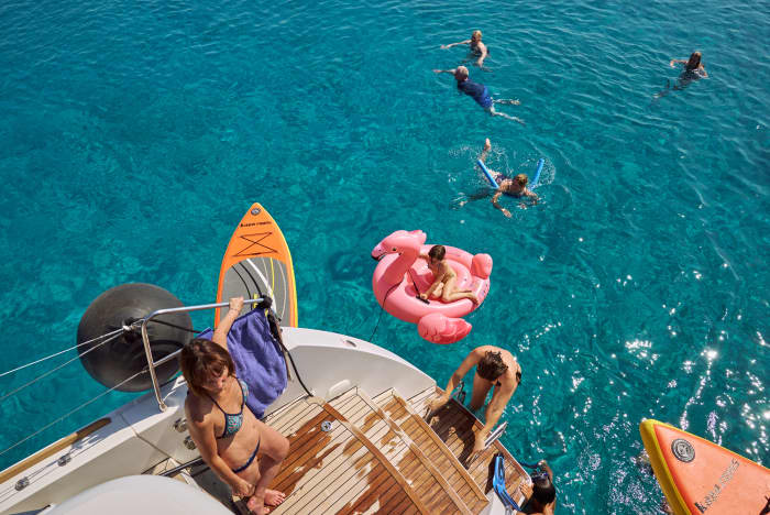 Lagoon 450F – Luxe Rhodes Anthony Quinn Bay