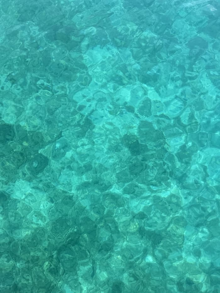 Between Islands and Blue Bays