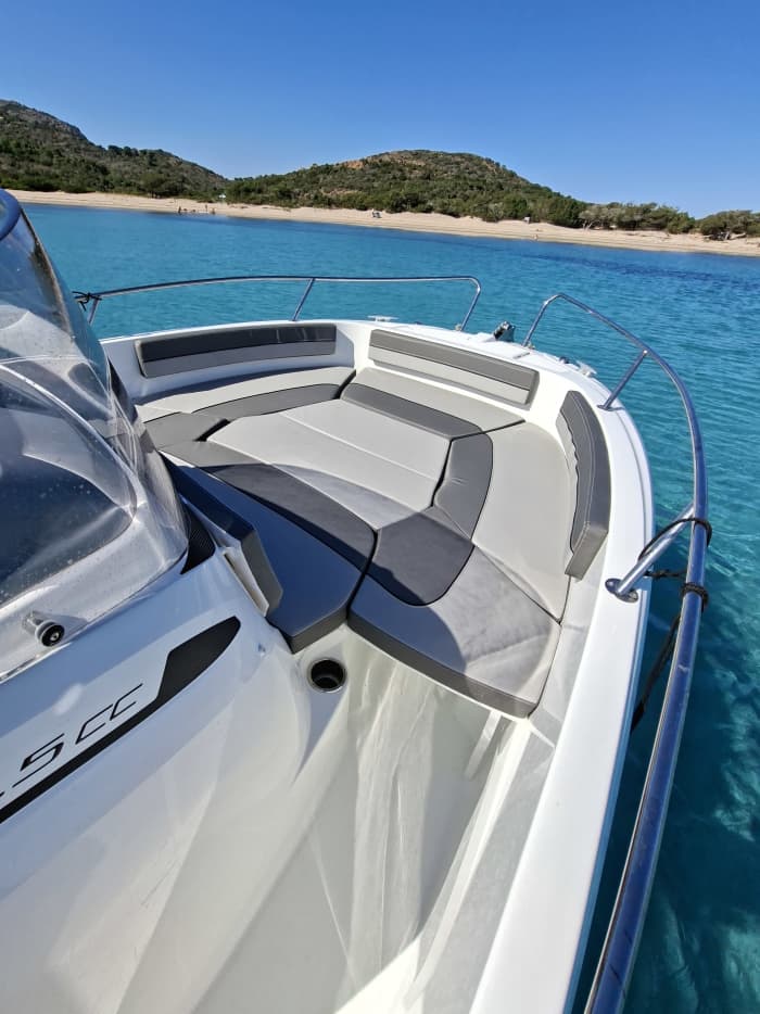 Escape Day Trip Experience – Coves & Turquoise Waters