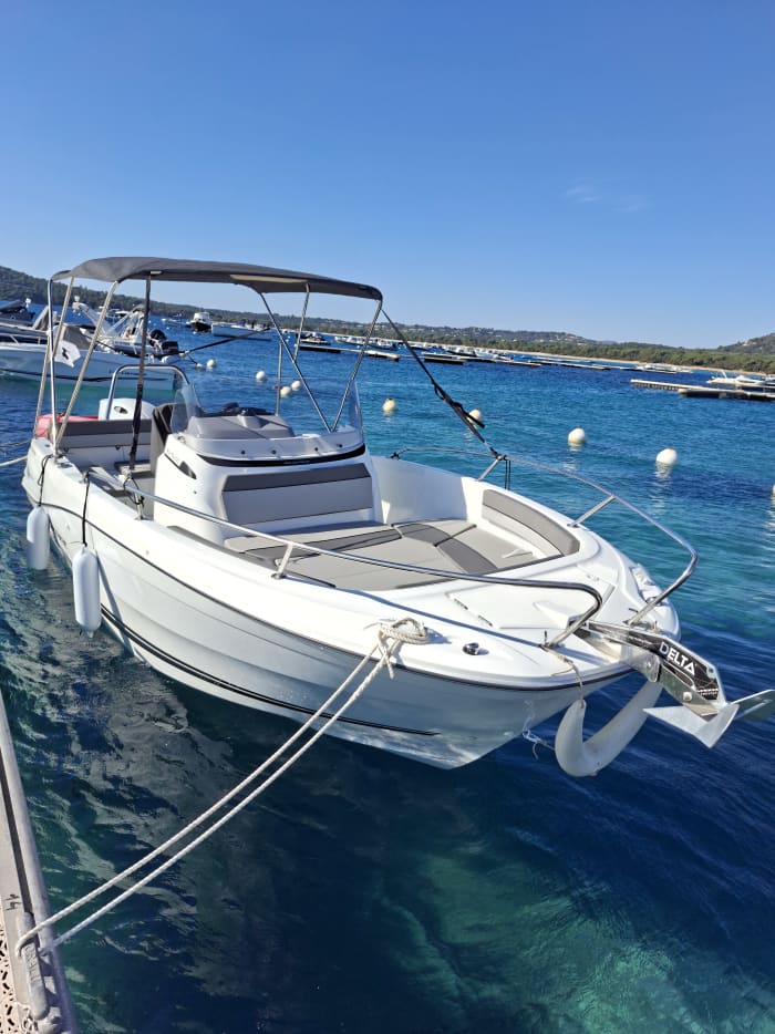 Escape Day Trip Experience – Coves & Turquoise Waters