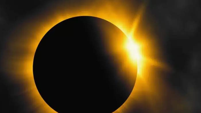 SOLAR ECLIPSE AUGUST 12