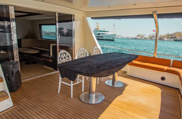 Private Luxury Yacht Cruise – Bosphorus Experience