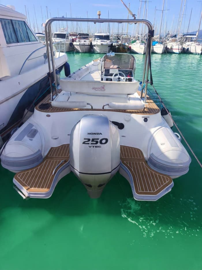 L'île d'Argentario et l'île de Giannutri en bateau