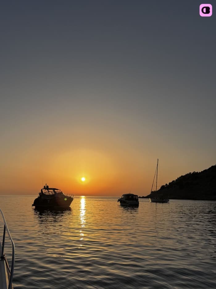 Unique Boat Excursion in Bar, Montenegro : Discover the Adriatic Coast (Flexible Duration)