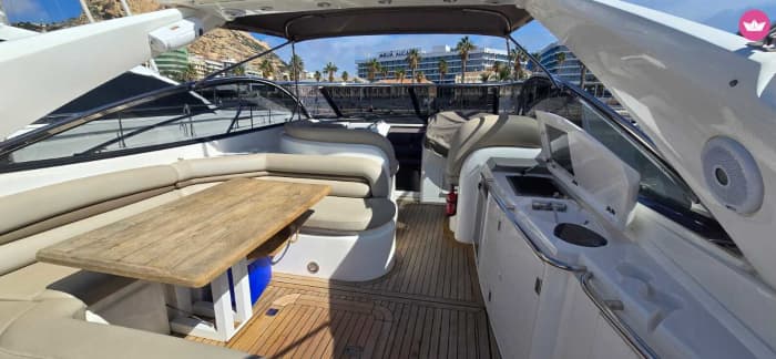 Ein ganzer Tag Luxus an Bord einer Sunseeker Camargue 50 in Alicante