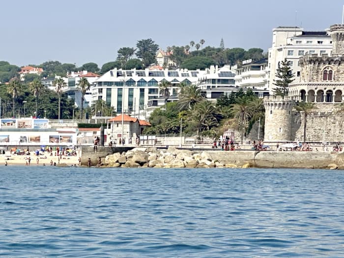 The Dopamine Cruise | Portugal's Happiest Two Hours