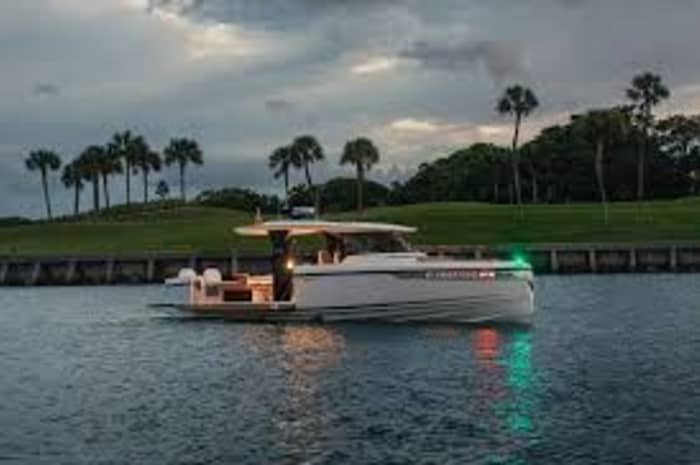 Romantic Boat Getaway with a Night at Anchor: A Magical Night on a Boat for Two
