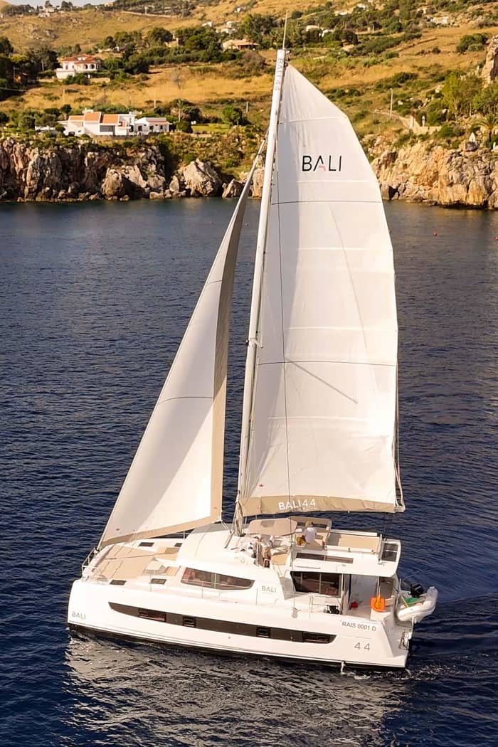 Catamaran & Chill: Your Aperitif with a View of the Tuna Fish Farm