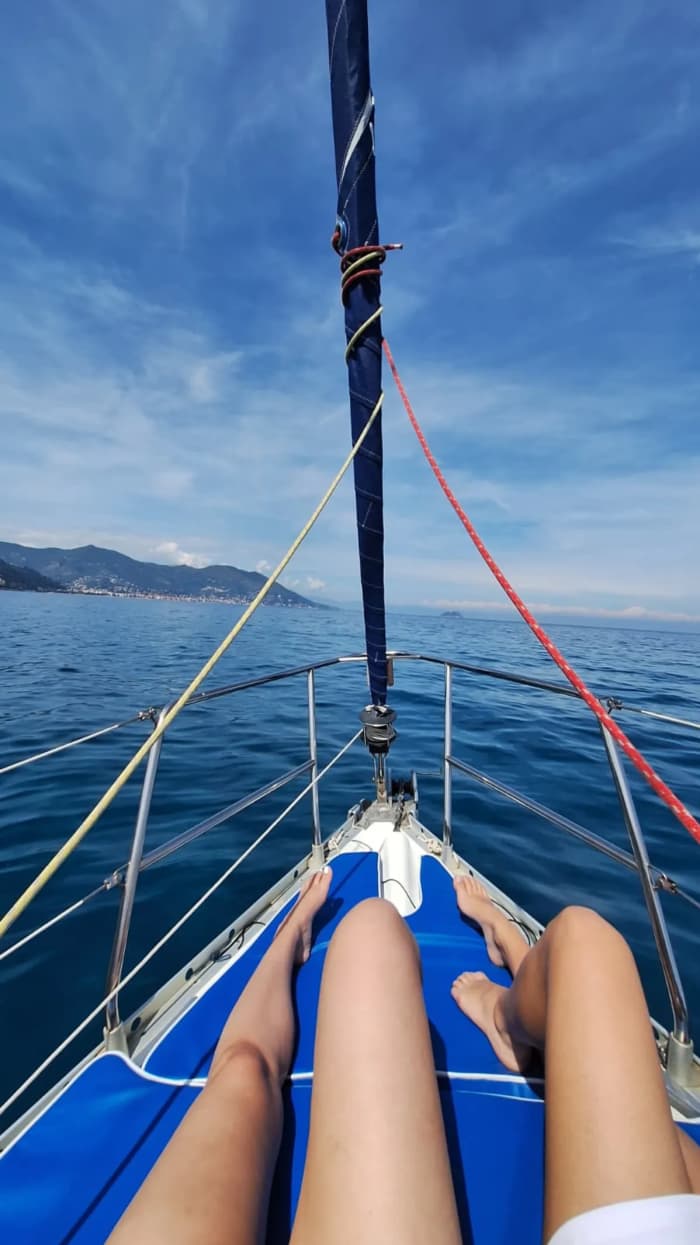 HALF DAY SAILING - RELAXATION, FUN, AND MUCH MORE!