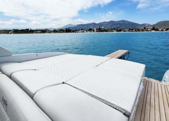 Halvdagsutflykt med yacht i Apulien