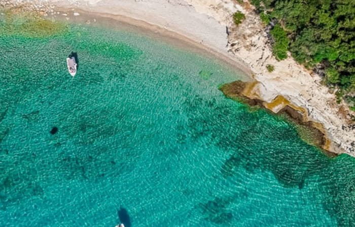 Découvrez Sivota : une excursion d'une journée en bateau de luxe