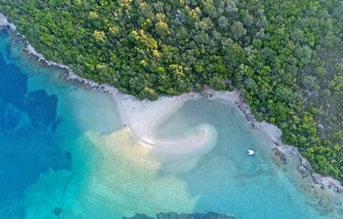 Découvrez Sivota : une excursion d'une journée en bateau de luxe