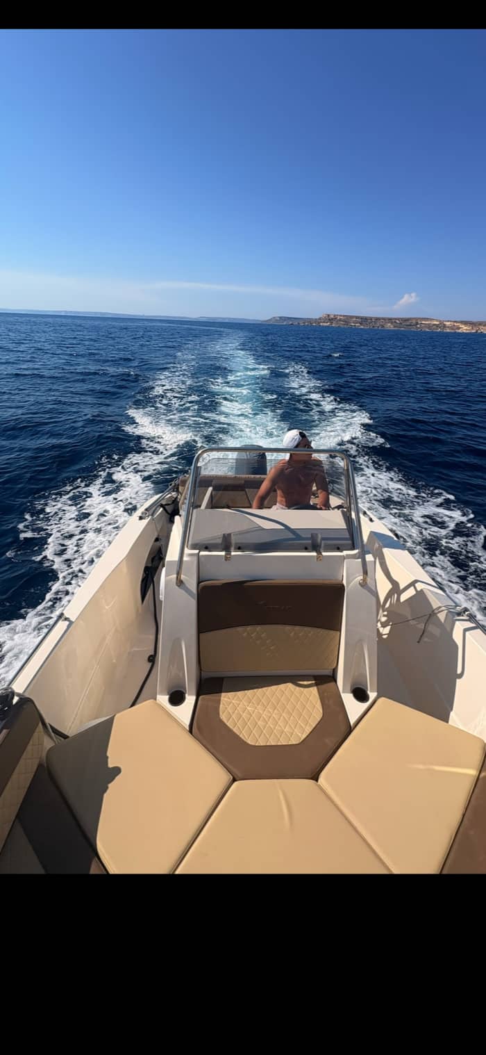 Jouw boot, jouw route, jouw dag – 7 uur oceaanontspanning