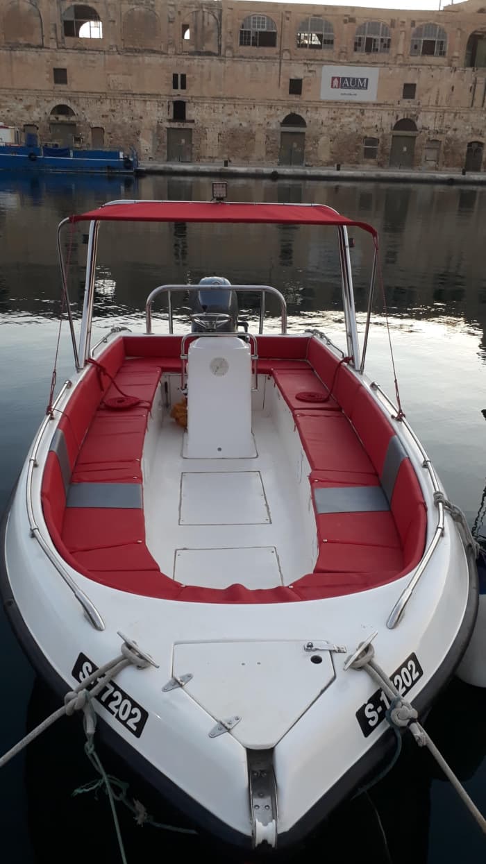 Boottocht van een halve dag (4 uur), inclusief zwemmen, snorkelen en ontdekking van onze prachtige Maltese eilanden 🌞