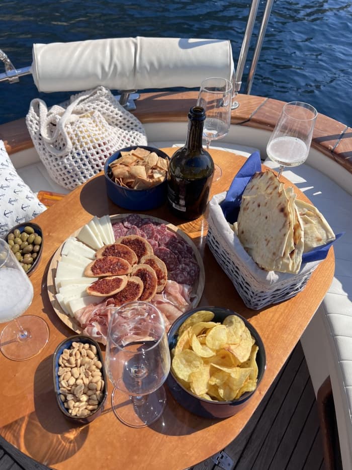 En dags upptäckt av Cagliariskusten och gömda vikar