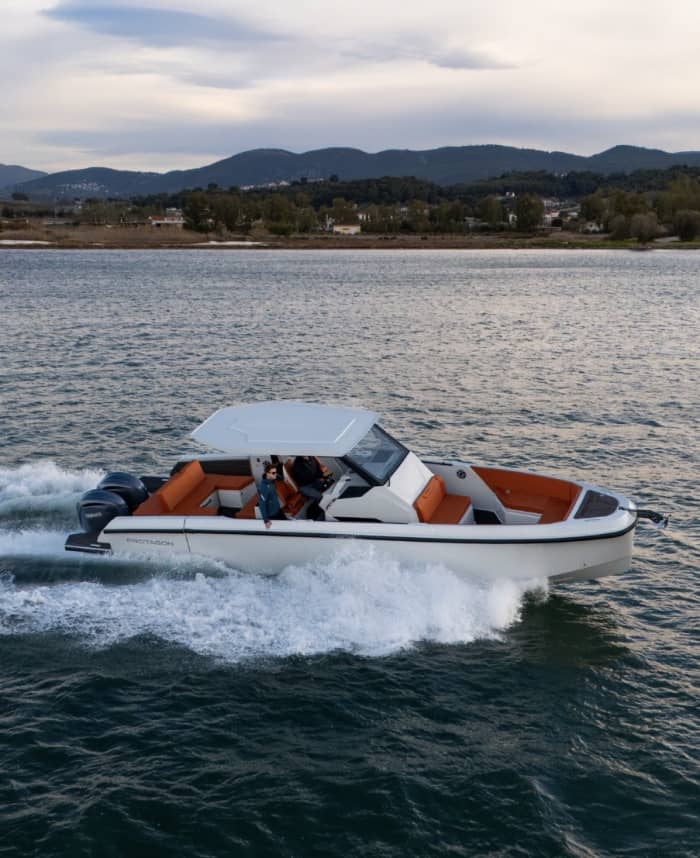 Vasiliki, Protagon 33 Joyaux cachés de la Crète – Croisière privée à Stavros et Agia Pelagia