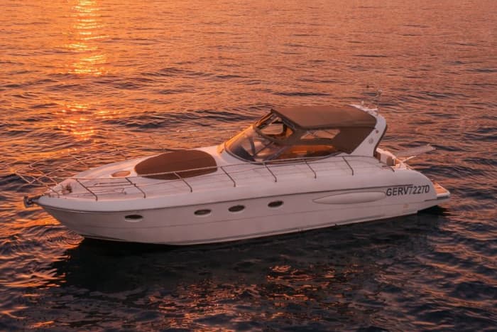 Sonnenuntergangsfahrt in Capri: 2 Stunden Magie auf See