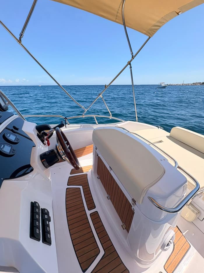 BERMUDA 690: 7-Hour Amalfi Coast Tour from POSITANO