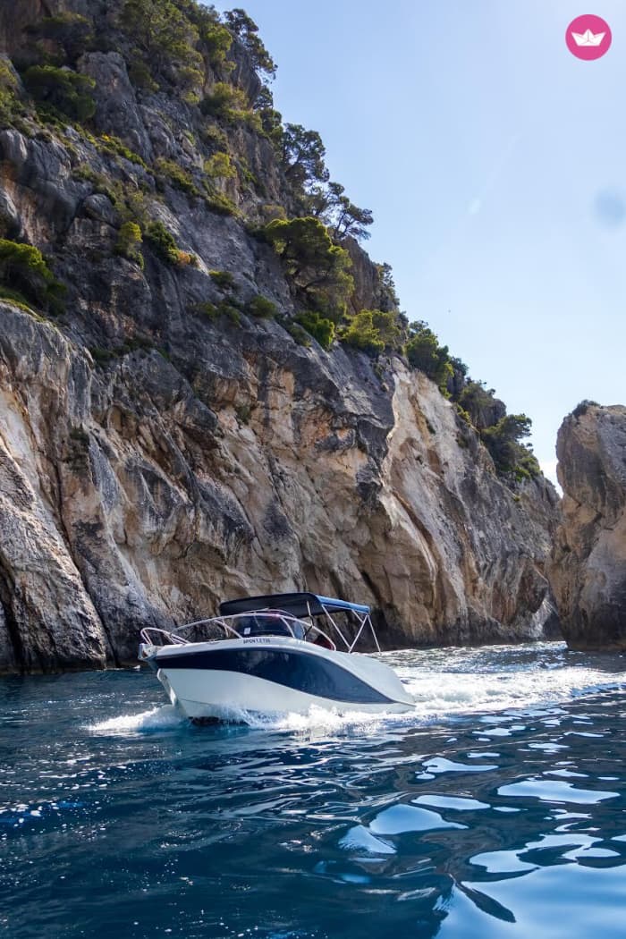 Aventura marina en Zakynthos: tortugas, cuevas y mizithres