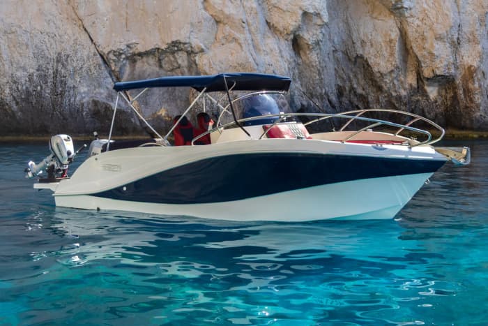 Découvrez Zakynthos comme peu ont la chance de le faire.