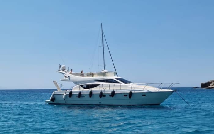 Antiparos & Panteronisi | Full-Day Private Yacht Experience